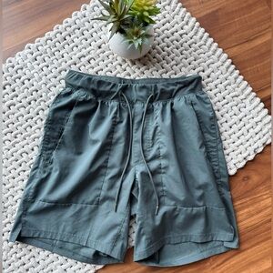 Apana | Olive Green Women’s Yoga Shorts Small